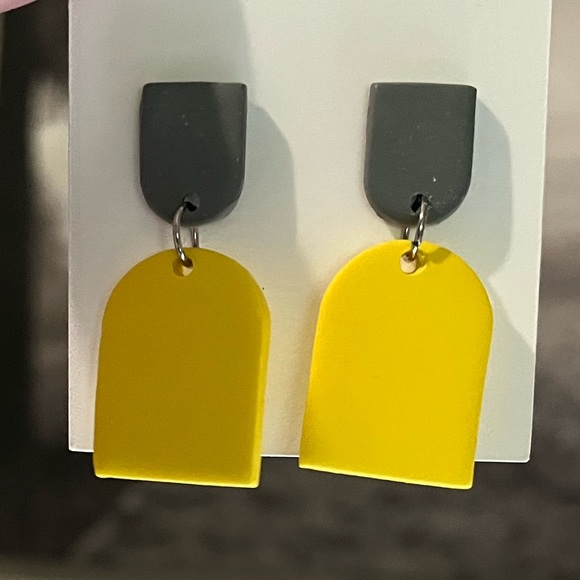 NWT Yellow Handmade Earrings - Picture 7 of 7